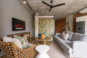 Cape Town - Spacious Modern Central Studio